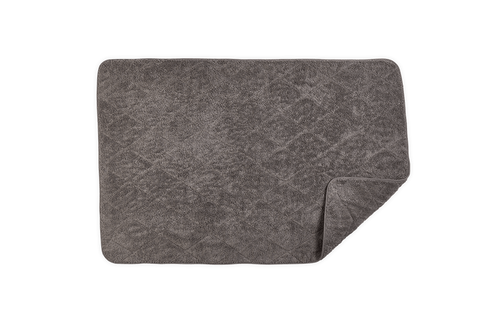 Smoke Gray / Quilted Tub Mat: 24" W x 36" L