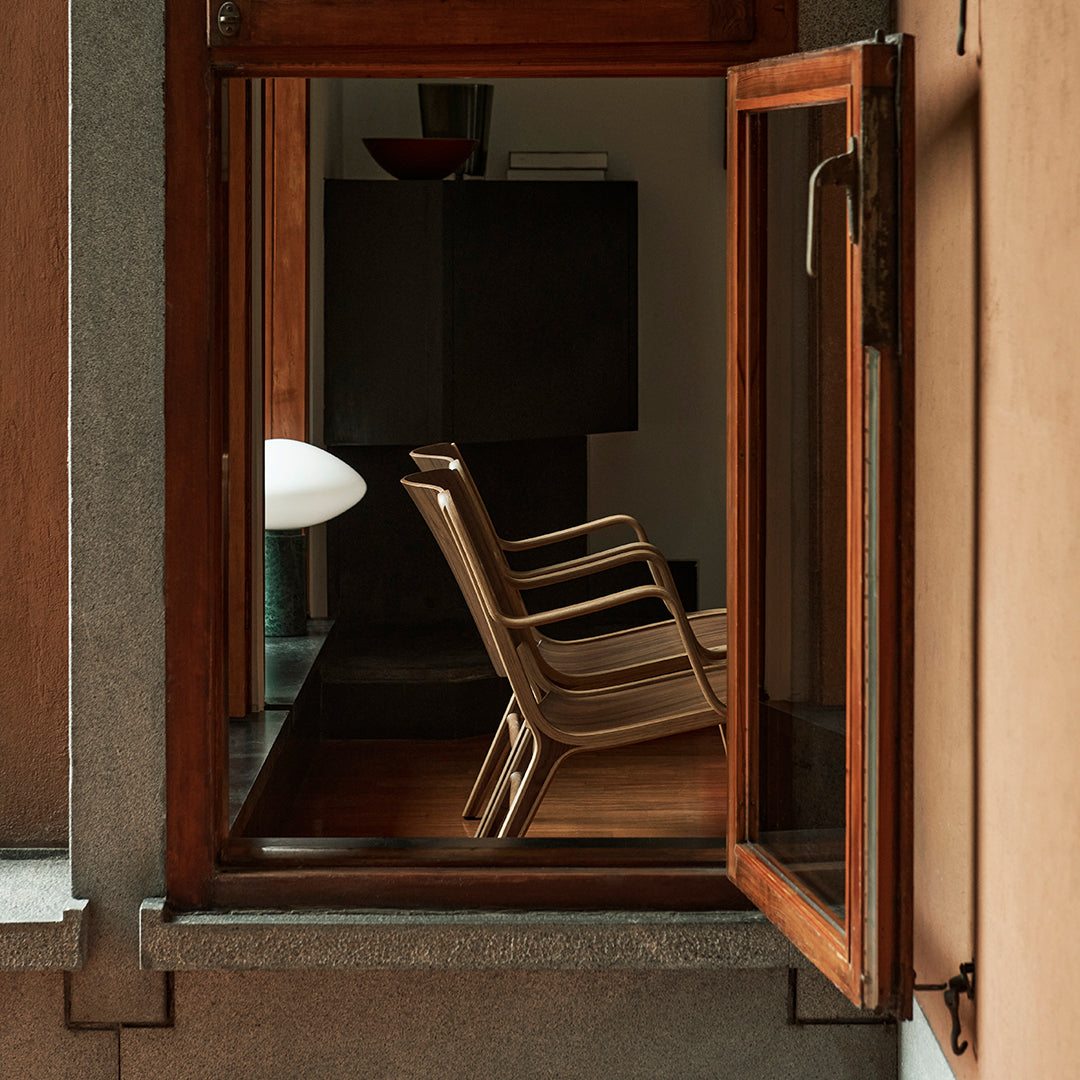 AX HM11 Lounge Chair