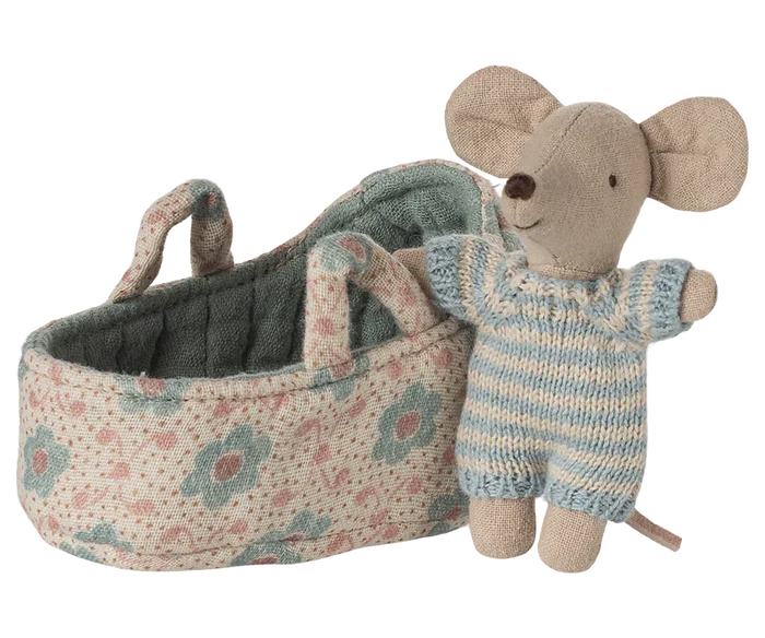 Baby Mouse in a Carry Cot | Blue