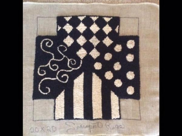 Lynn’s Geo Bonnet Topper Stool Pattern