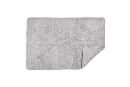 Pearl / Quilted Tub Mat: 24" W x 36" L