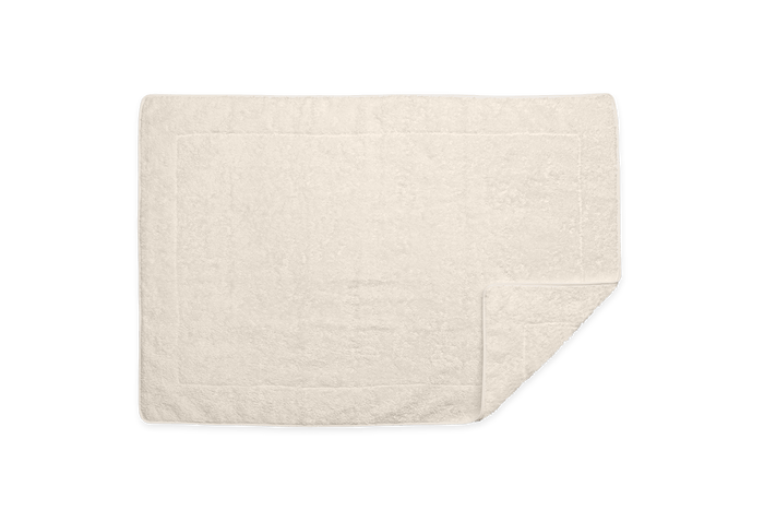 Ivory / Tub Mat: 24" W x 36" L