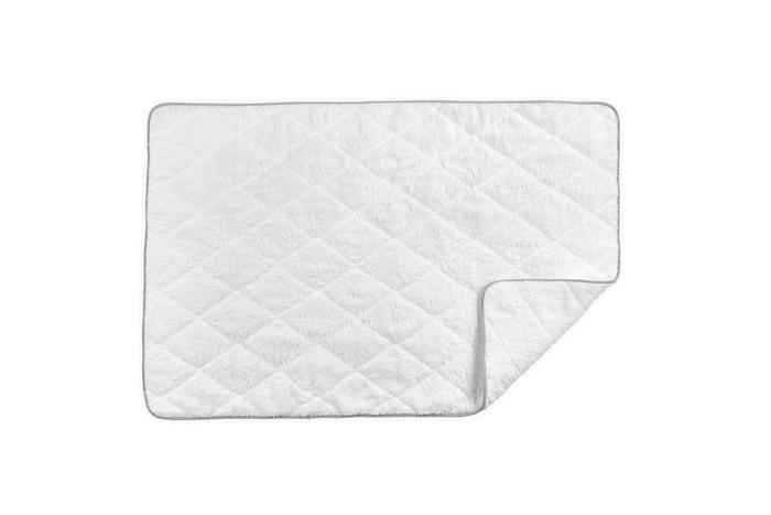 White/Silver / Quilted Tub Mat: 24" W x 36" L