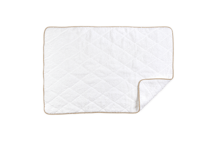 White/Linen / Quilted Tub Mat: 24" W x 36" L