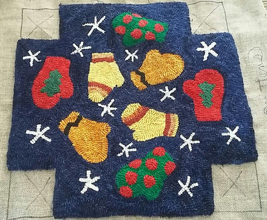 Mittens Bonnet Topper Stool Pattern