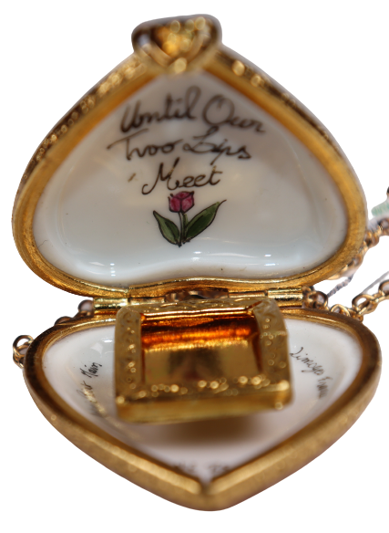 SKU# 8943 - Pendant  Necklace -  Heart: Tulip -