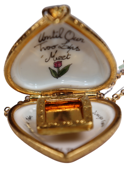SKU# 8943 - Pendant  Necklace -  Heart: Tulip -
